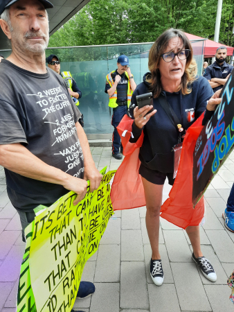Far-right transphobes confront counter-protesters